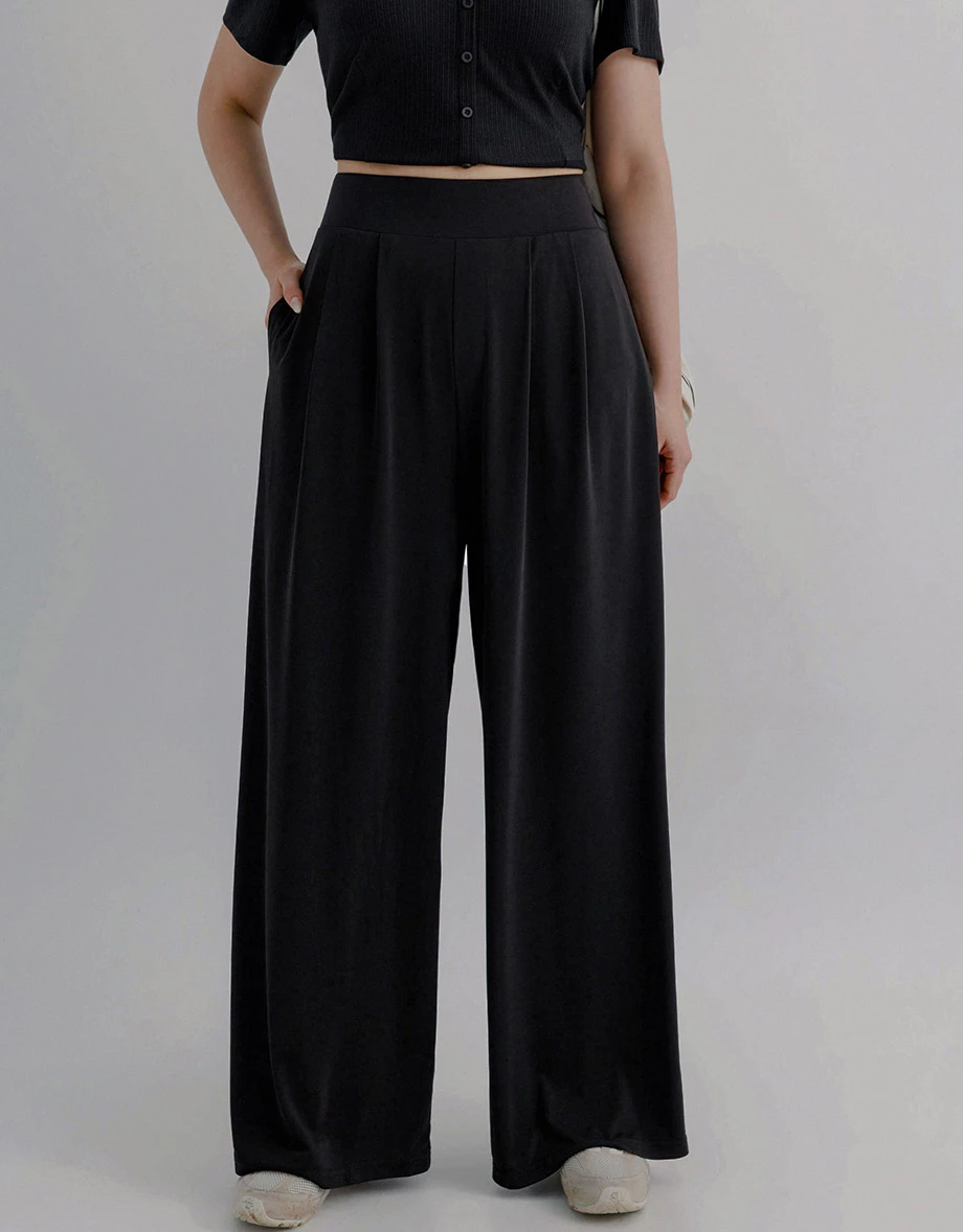 Double Strap V Neck Ribbed Button Front Crop Cardigan Top Double Strap V Neck Ribbed Button Front Crop Cardigan Top