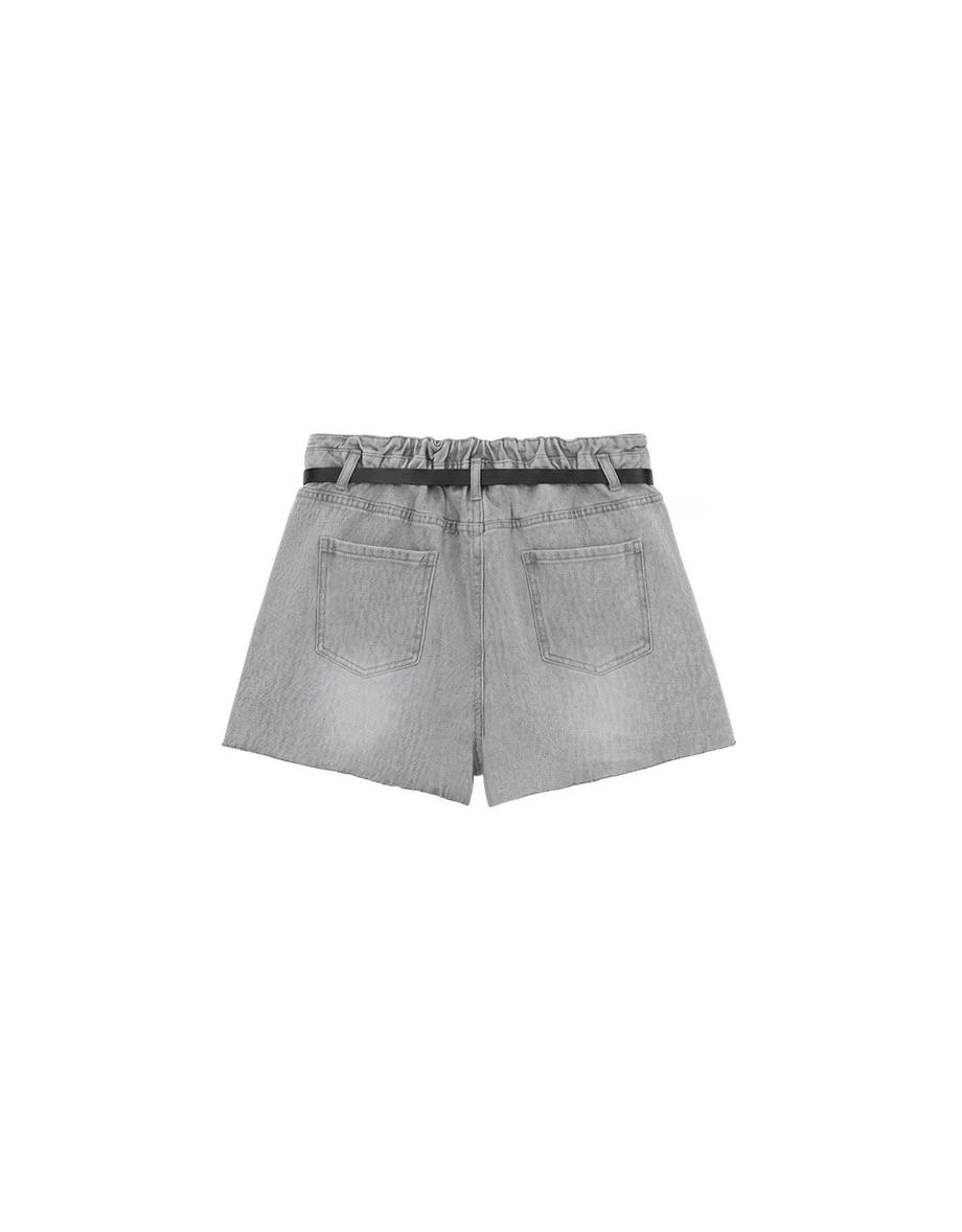Raw Edge Cuffed Fold Over Hem Jeans Denim Shorts (with Belt) Raw Edge Cuffed Fold Over Hem Jeans Denim Shorts (with Belt)