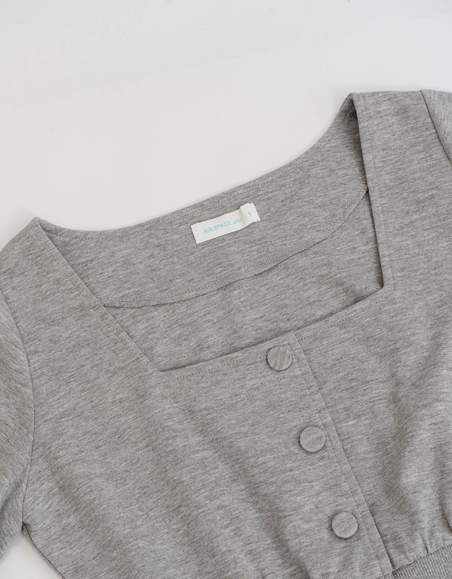 方領排扣開襟澎袖抓皺收腰短版上衣