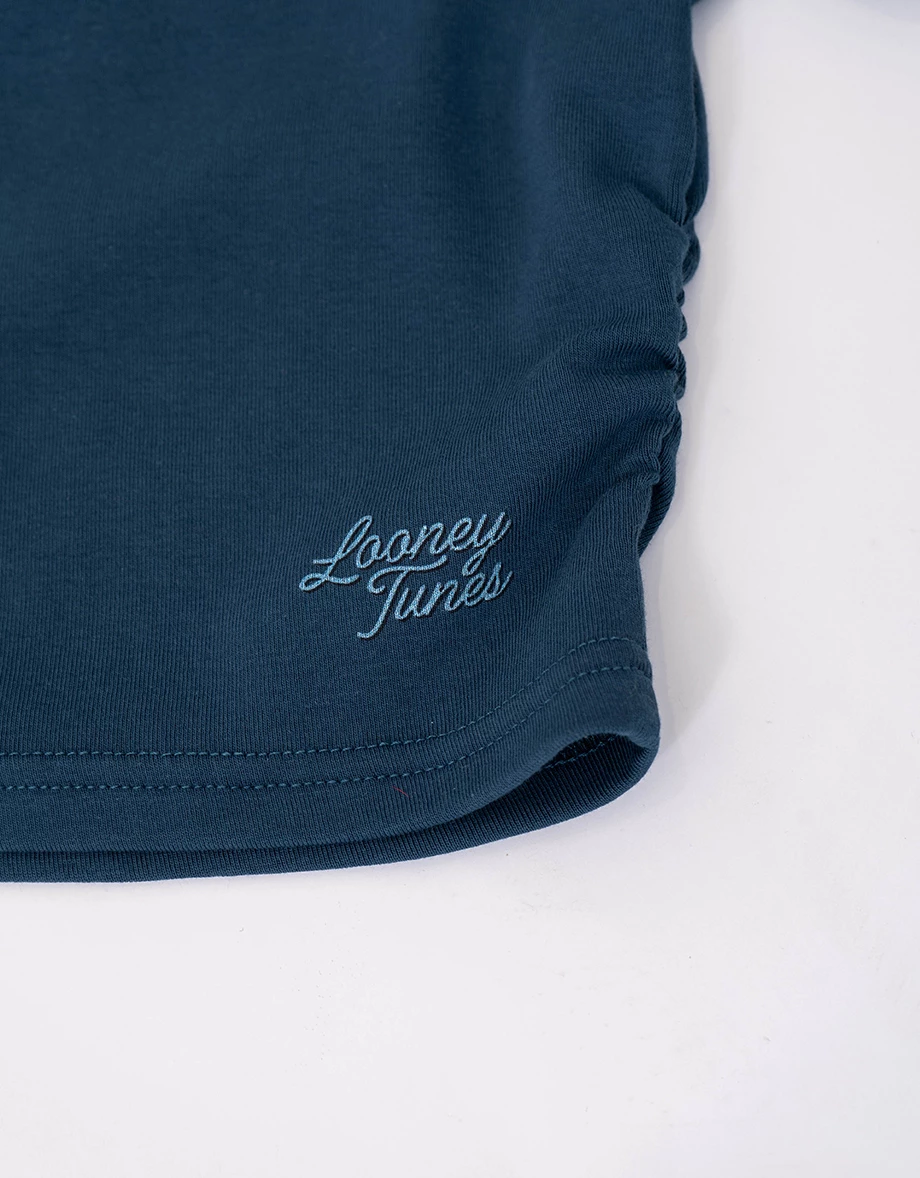 【樂一通】 崔弟款印花鉚釘裝飾圓領側抽皺短袖短版 TEE