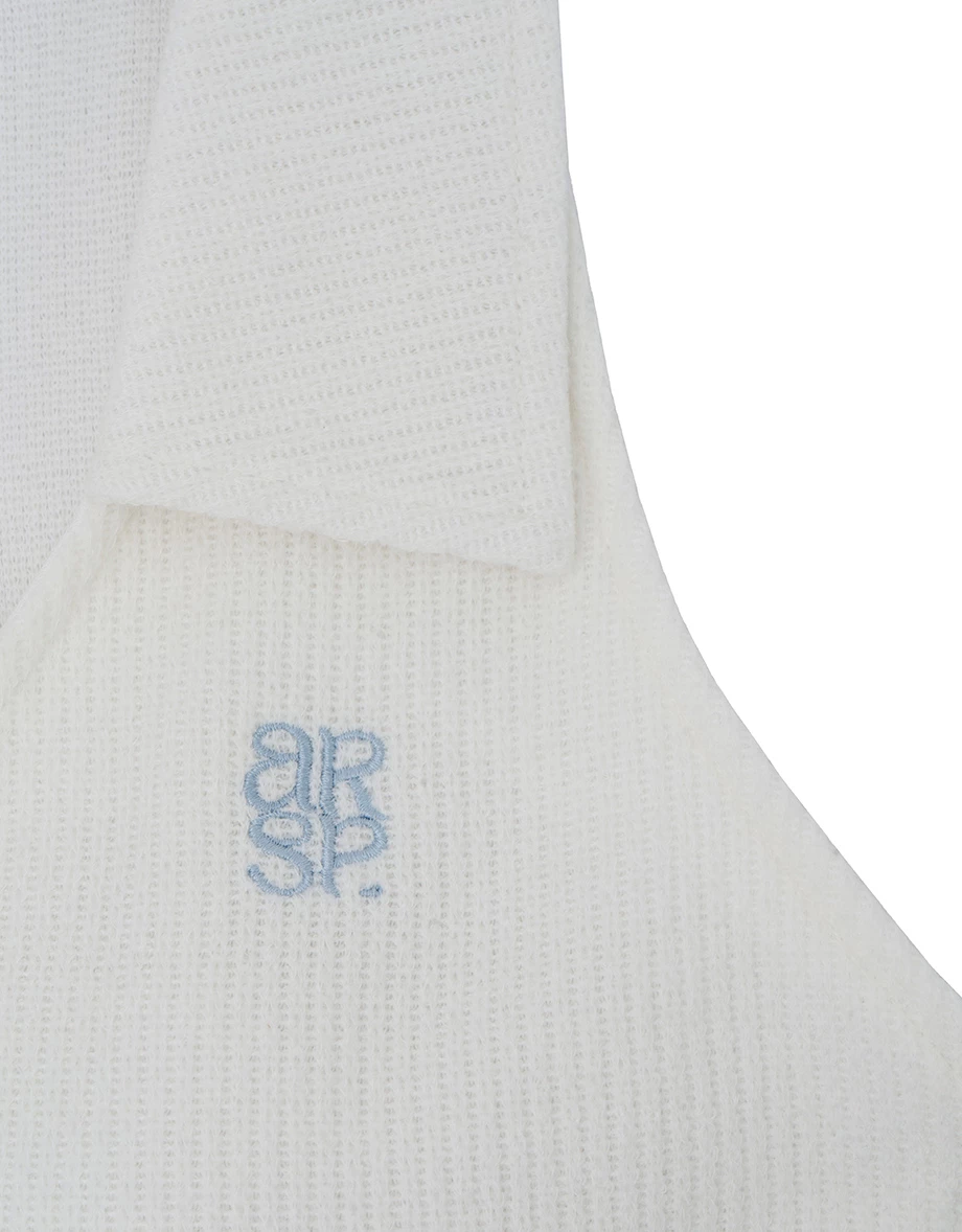 LOGO刺繡V型翻領短版羅紋針織背心(附胸墊) LOGO刺繡V型翻領短版羅紋針織背心(附胸墊)