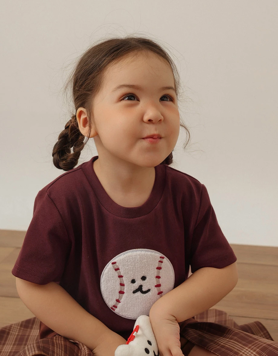 【DINOTAENG】Fluffy Embroidery T-Shirt (Kids)
