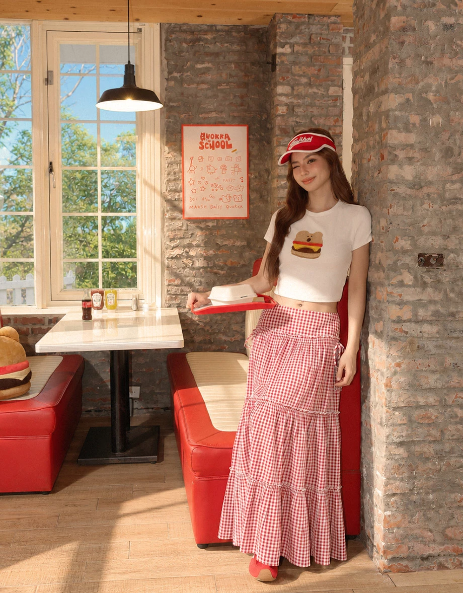 【DINOTAENG】Fluffy Embroidery Cropped T-Shirt
