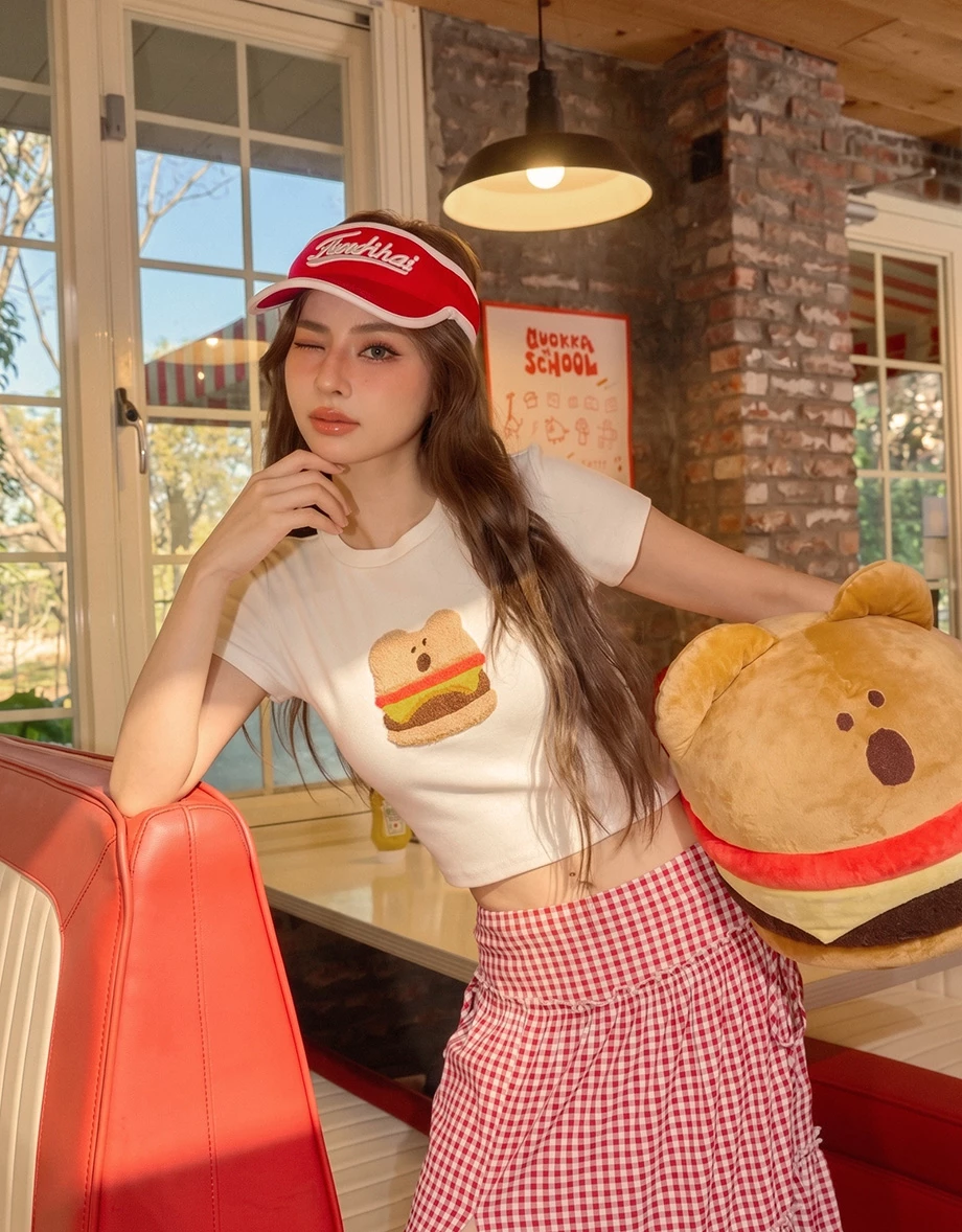 【DINOTAENG】Fluffy Embroidery Cropped T-Shirt