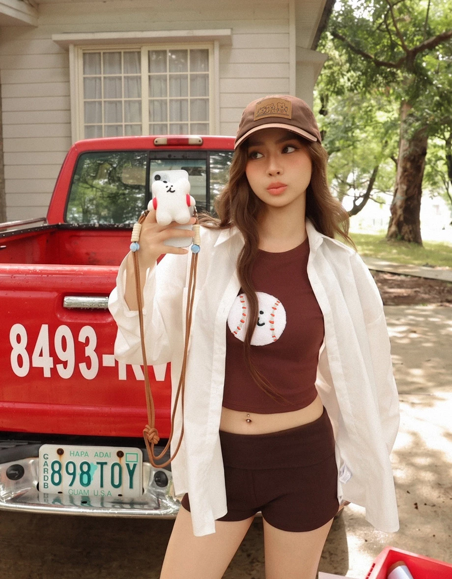 【DINOTAENG】Graphic Woven Label Long Sleeve Oversized Shirt