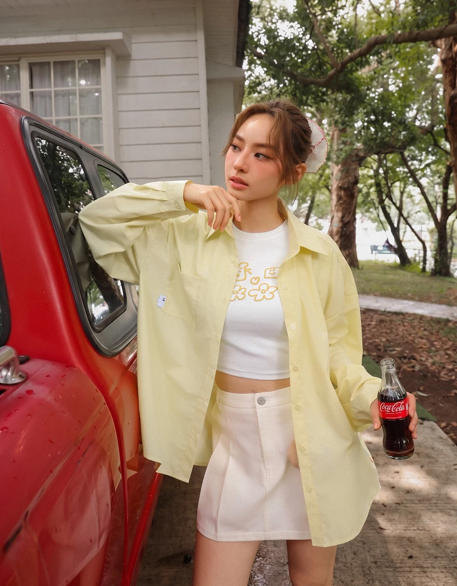 【DINOTAENG】Graphic Woven Label Long Sleeve Oversized Shirt