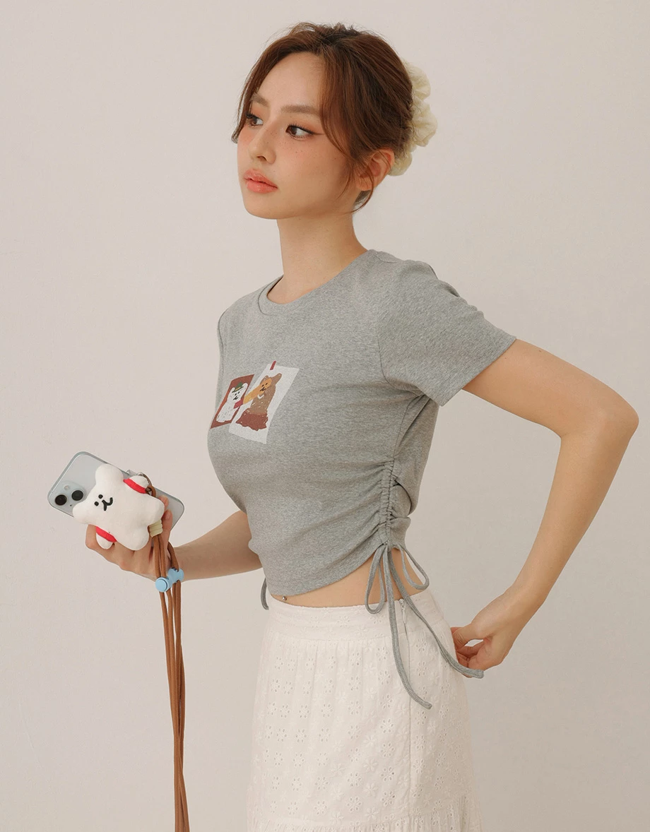 【DINOTAENG】Side Drawstring Ruched Cropped T-Shirt 【DINOTAENG】Side Drawstring Ruched Cropped T-Shirt