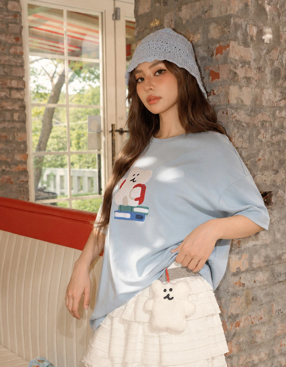 【DINOTAENG】Fluffy Embroidery Graphic Oversized T-Shirt 【DINOTAENG】Fluffy Embroidery Graphic Oversized T-Shirt