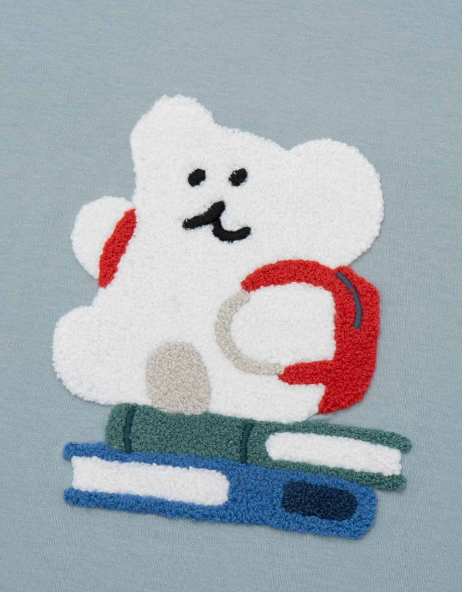 【DINOTAENG】Fluffy Embroidery Graphic Oversized T-Shirt 【DINOTAENG】Fluffy Embroidery Graphic Oversized T-Shirt