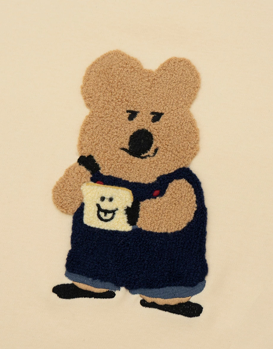 【DINOTAENG】Fluffy Embroidery Graphic Oversized T-Shirt 【DINOTAENG】Fluffy Embroidery Graphic Oversized T-Shirt