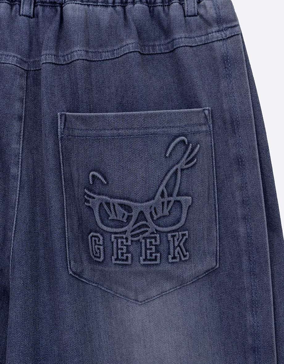 【樂一通】 立體印花前剪接車線腰鬆緊輕薄牛仔寬褲