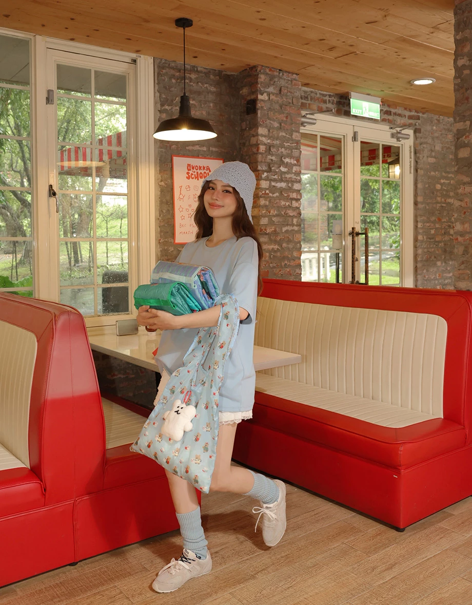 【DINOTAENG】Quilted Printed Water-Repellent Portable Picnic Mat