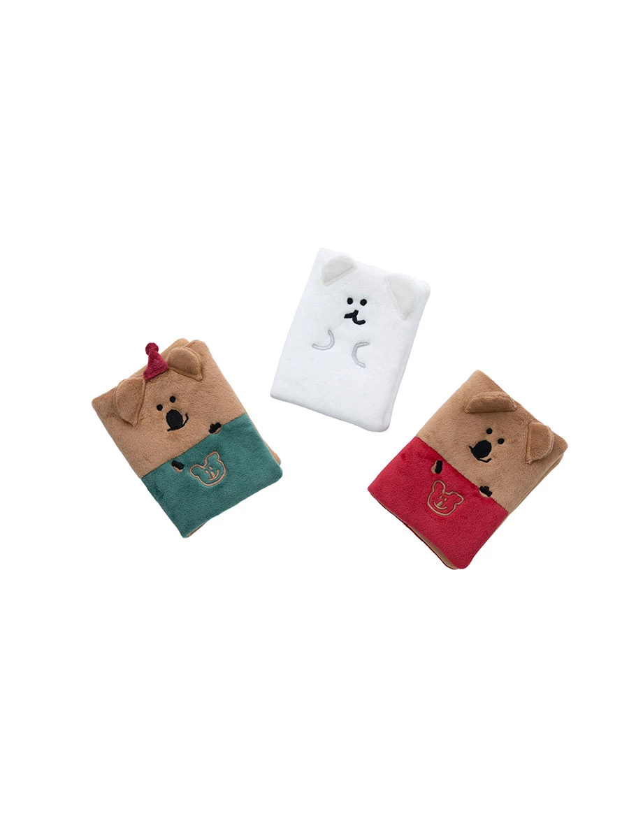 【DINOTAENG】Plush Embroidered Passport Cover