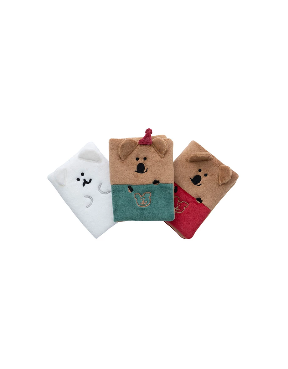 【DINOTAENG】Plush Embroidered Passport Cover