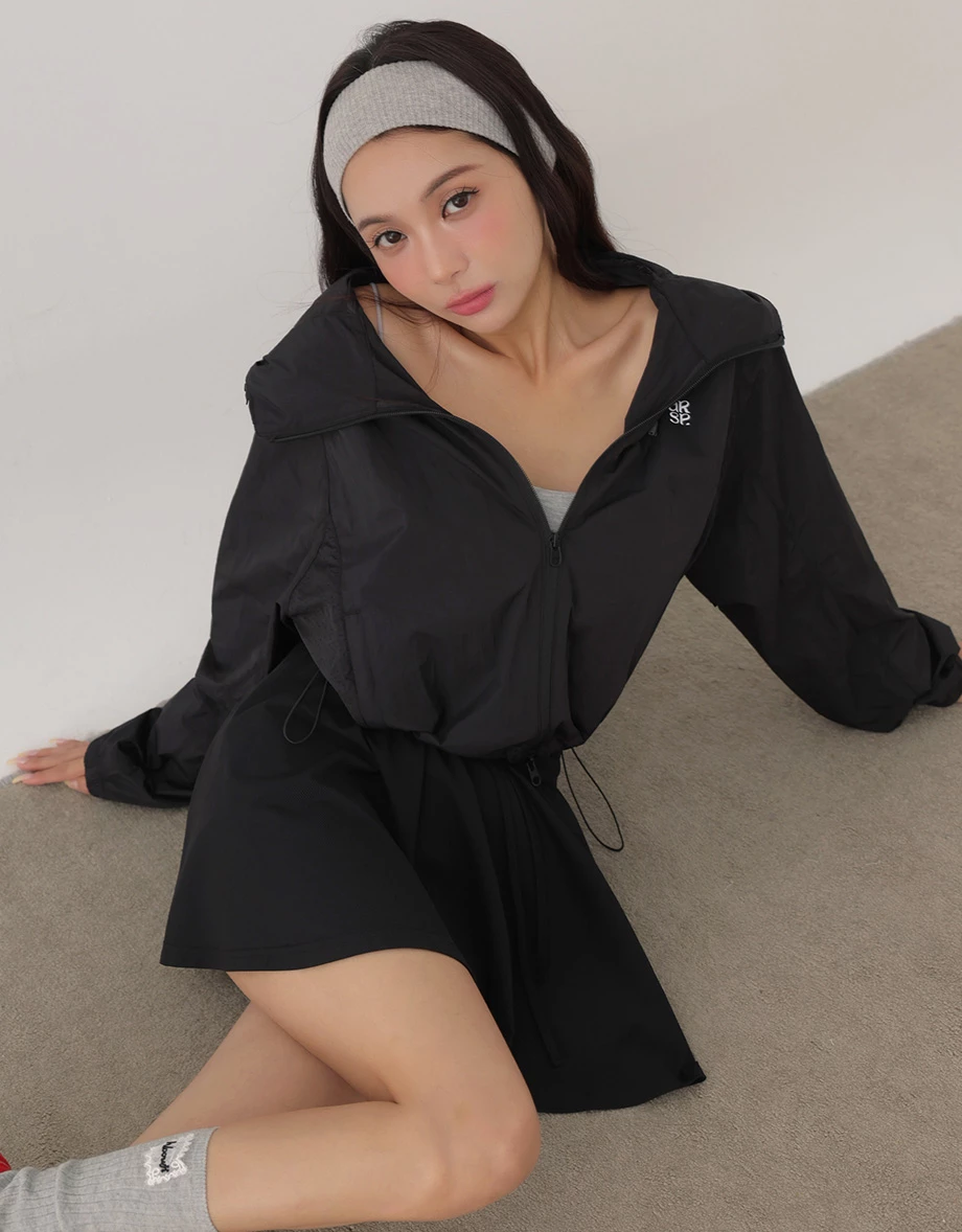 UV Protection Hooded Two Way Zipper Crop Jacket UV Protection Hooded Two Way Zipper Crop Jacket