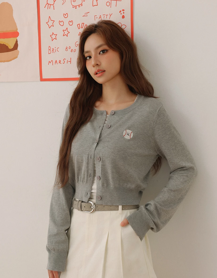【DINOTAENG】Embroidered Long Sleeve Cropped Knit Cardigan