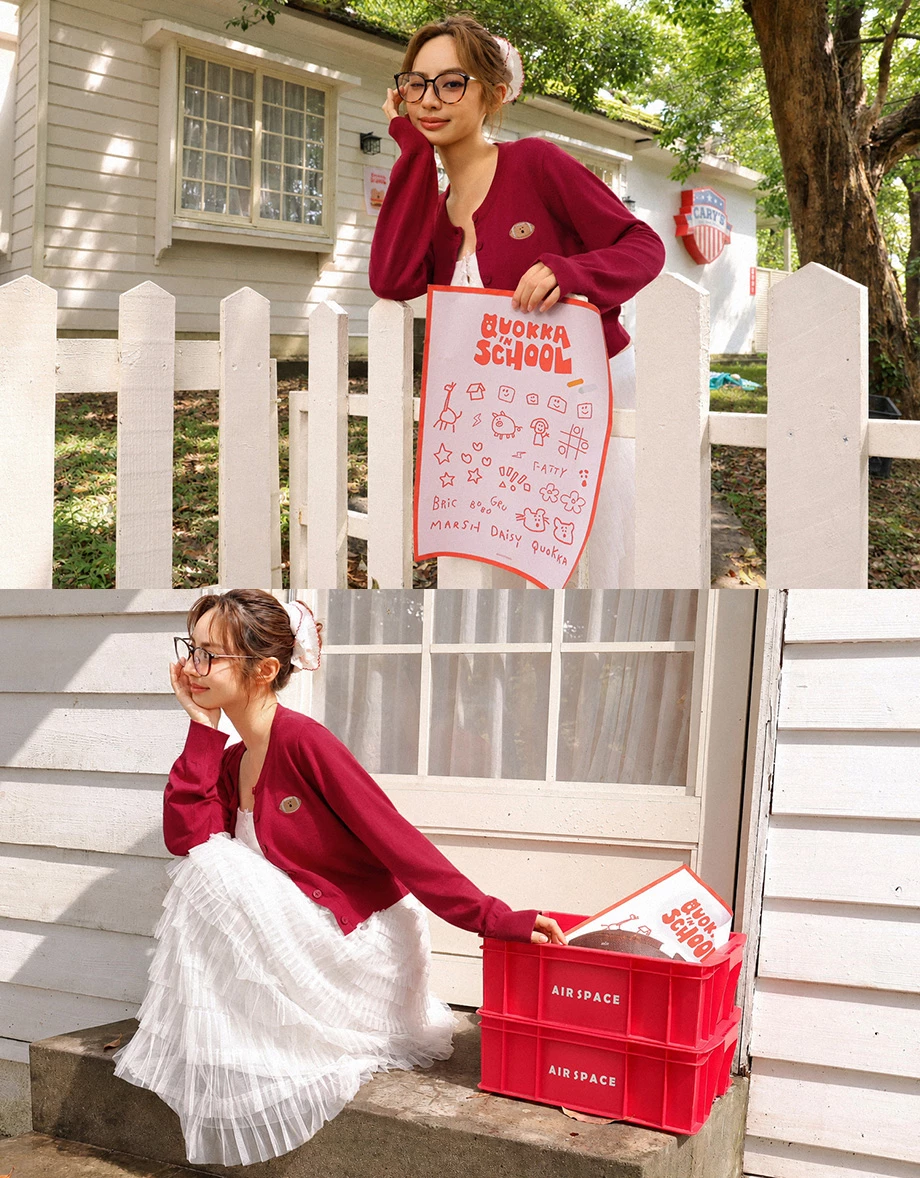 【DINOTAENG】Embroidered Long Sleeve Cropped Knit Cardigan