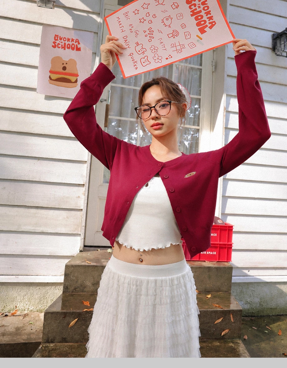 【DINOTAENG】Embroidered Long Sleeve Cropped Knit Cardigan