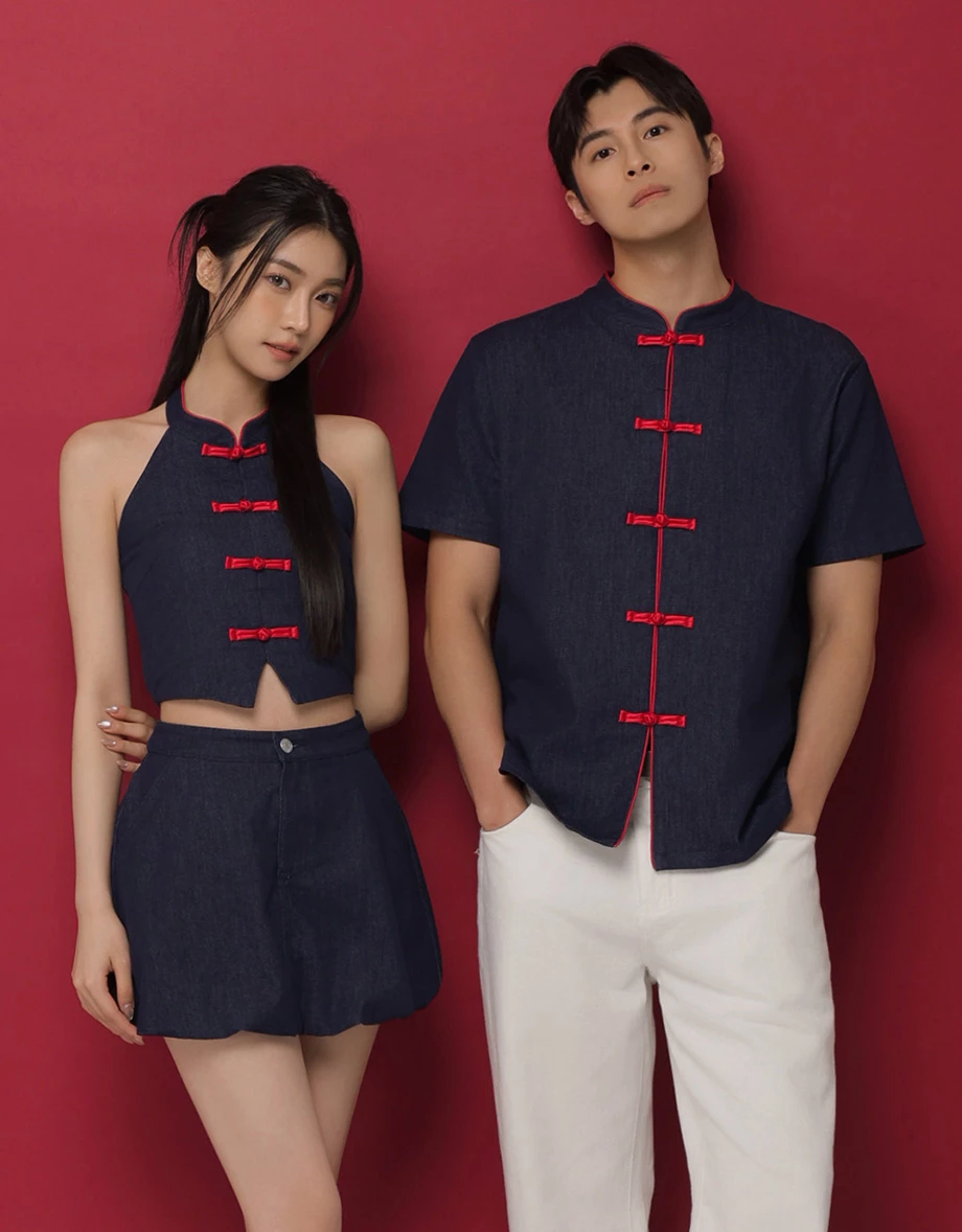 Men’s CNY Mandarin SHIRT Chinese Style Denim With Contract Red Trimming ( Matching Couple Outfit for Qipao Cheongsam) Men’s CNY Mandarin SHIRT Chinese Style Denim With Contract Red Trimming ( Matching Couple Outfit for Qipao Cheongsam)