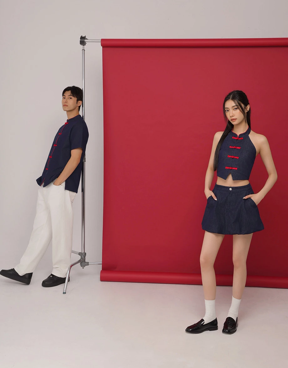 Men’s CNY Mandarin SHIRT Chinese Style Denim With Contract Red Trimming ( Matching Couple Outfit for Qipao Cheongsam) Men’s CNY Mandarin SHIRT Chinese Style Denim With Contract Red Trimming ( Matching Couple Outfit for Qipao Cheongsam)