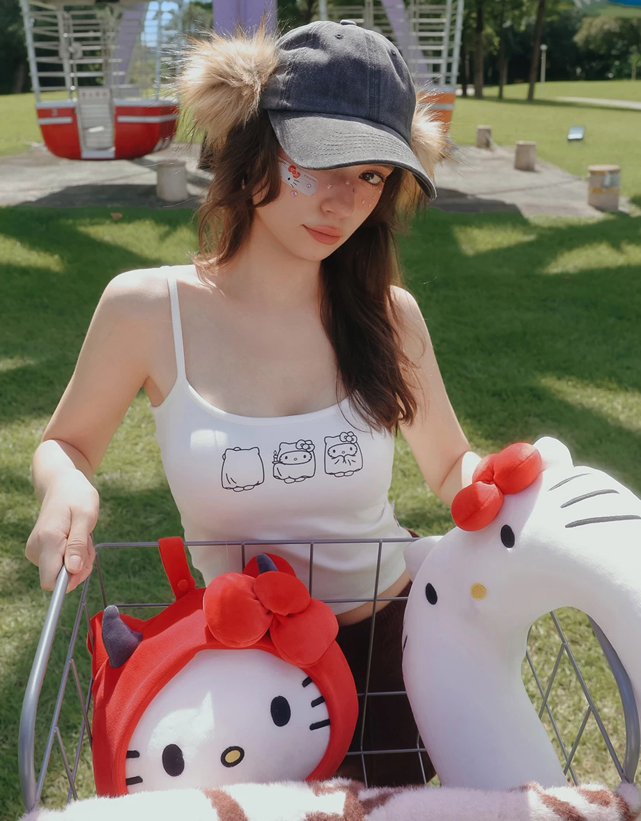 【Hello Kitty】印花小圖短版細肩帶BRA背心 【Hello Kitty】印花小圖短版細肩帶BRA背心