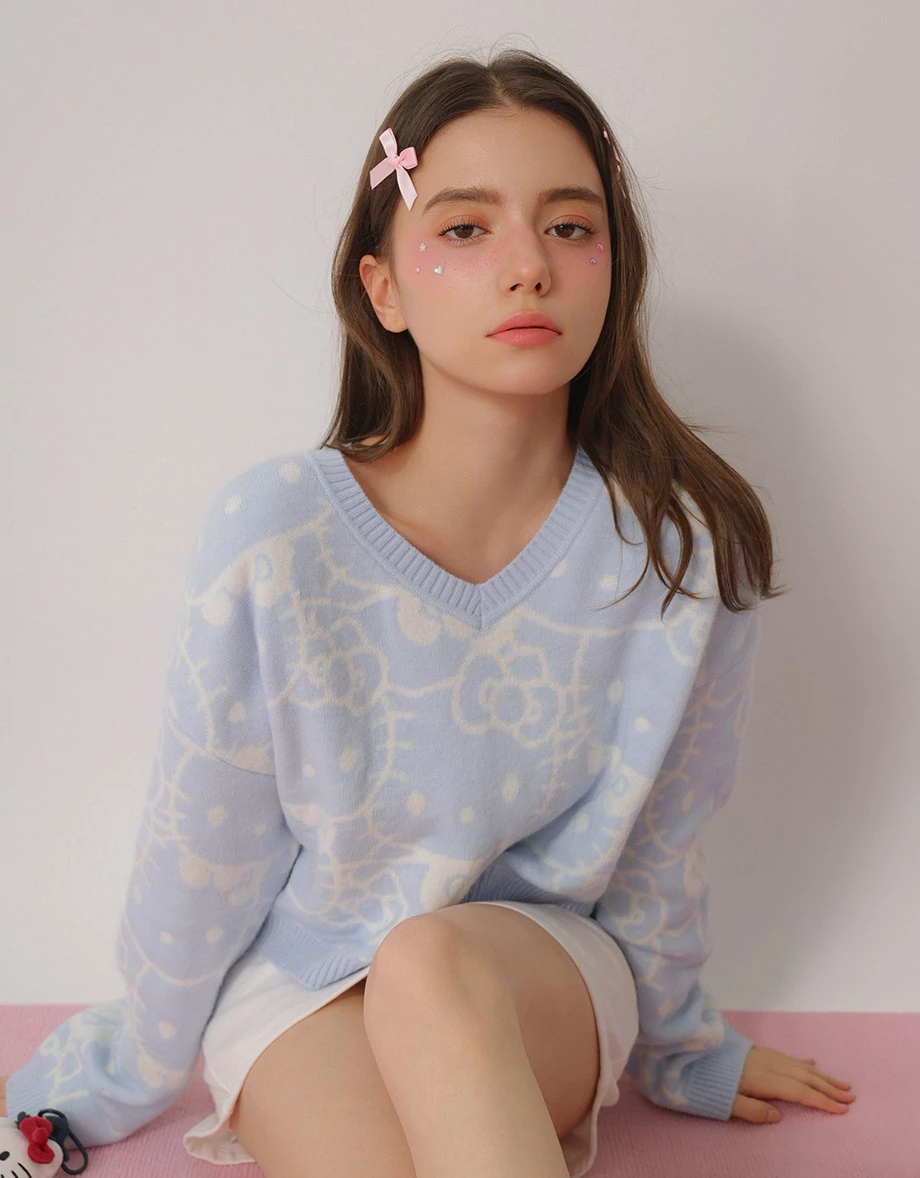 【Hello Kitty】中腰後貼鑽圖字斜紋短裙 【Hello Kitty】中腰後貼鑽圖字斜紋短裙