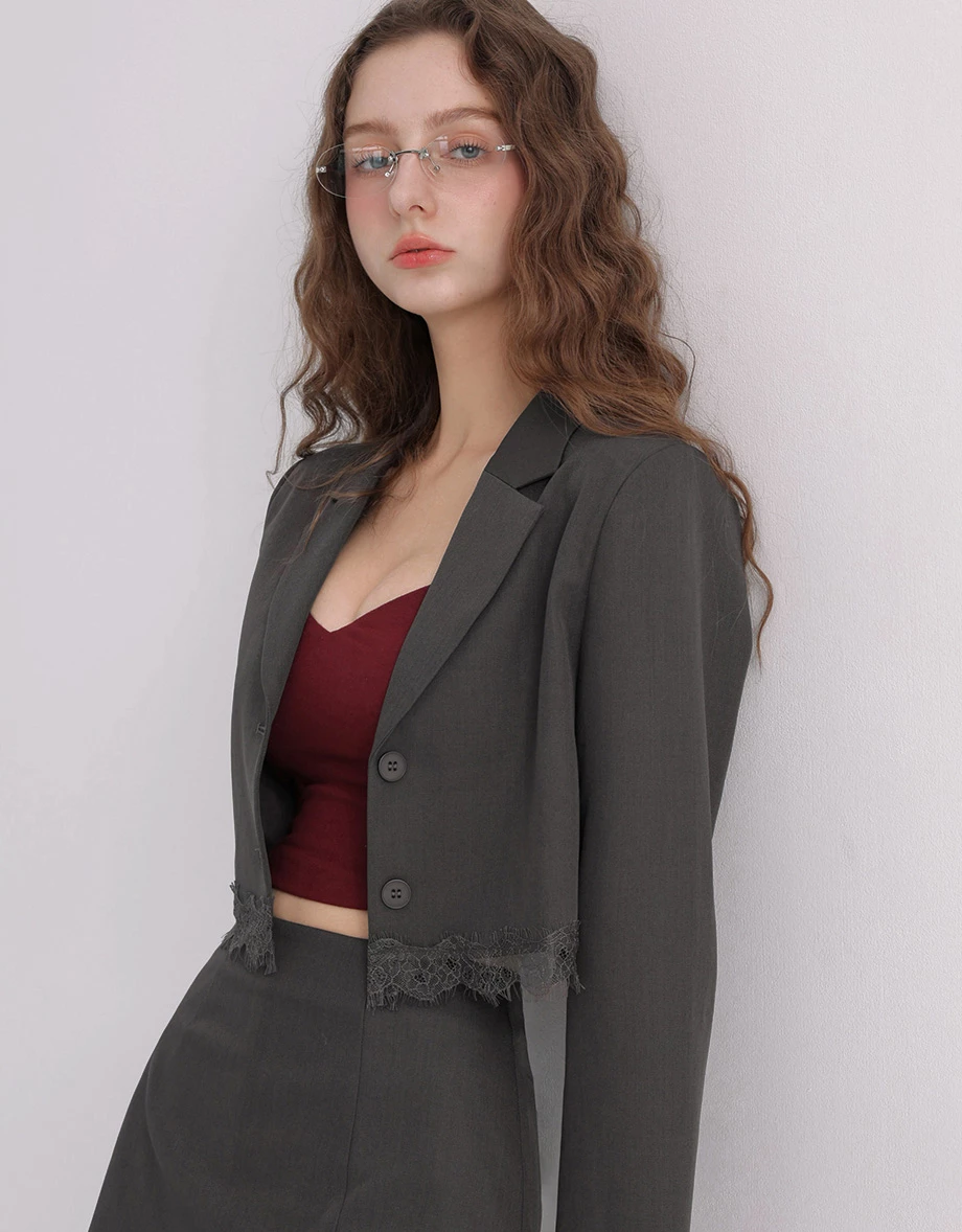Collar Lapel Lace Hem Crop Long Sleeve Tailored Blazer (with Shoulder Pads)