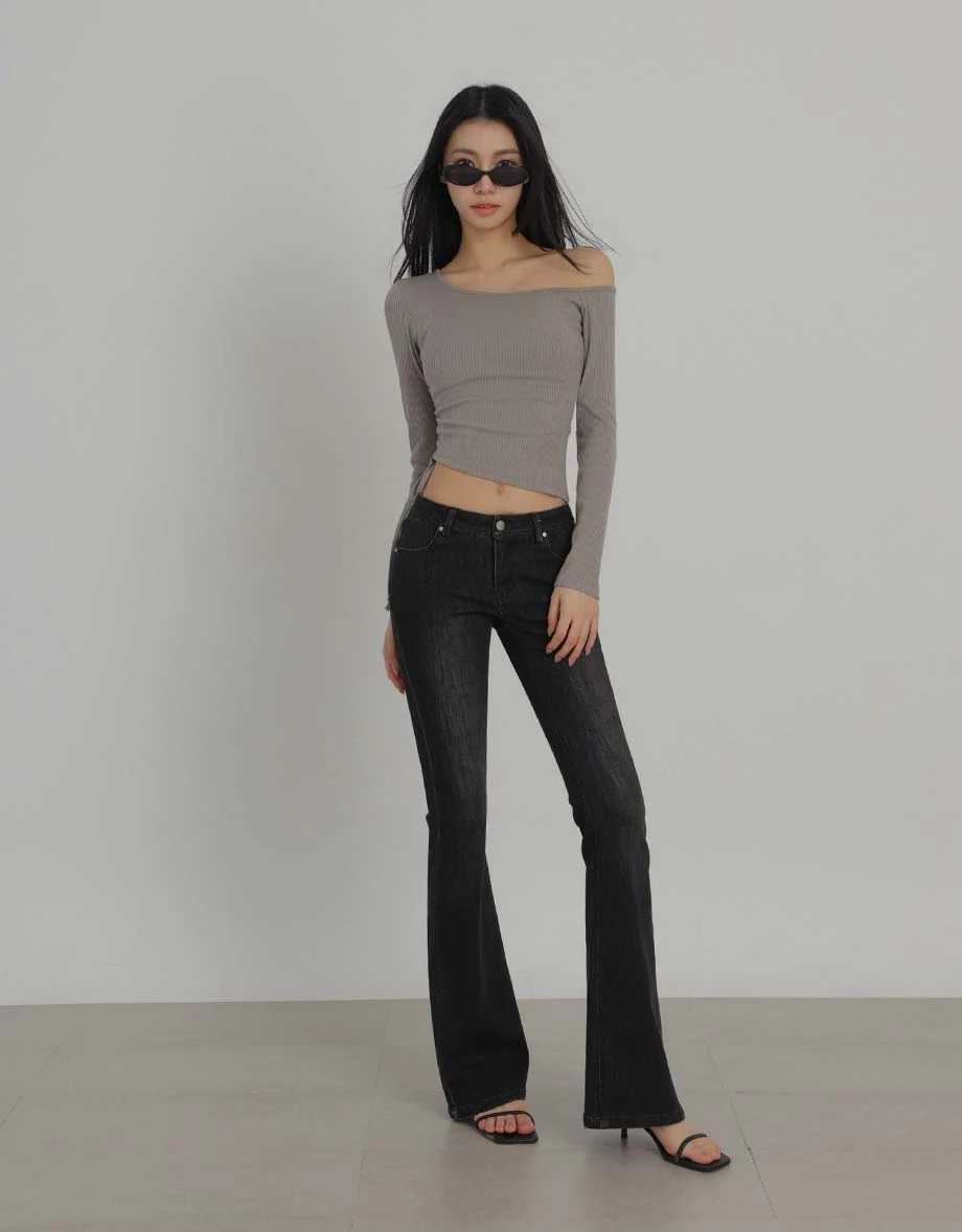 Asymmetric One Shoulder Side Drawstring Long Sleeve Ribbed Padded Bra Top Asymmetric One Shoulder Side Drawstring Long Sleeve Ribbed Padded Bra Top