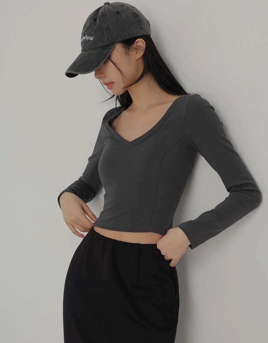 【CLEANFIT】Basic V Neck Long Sleeve Fitted Padded Bra Top 【CLEANFIT】Basic V Neck Long Sleeve Fitted Padded Bra Top