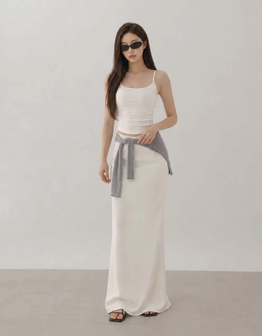 【CLEANFIT】Basic Crew Neck Curved Hem Fitted Padded Cami Bra Top 【CLEANFIT】Basic Crew Neck Curved Hem Fitted Padded Cami Bra Top