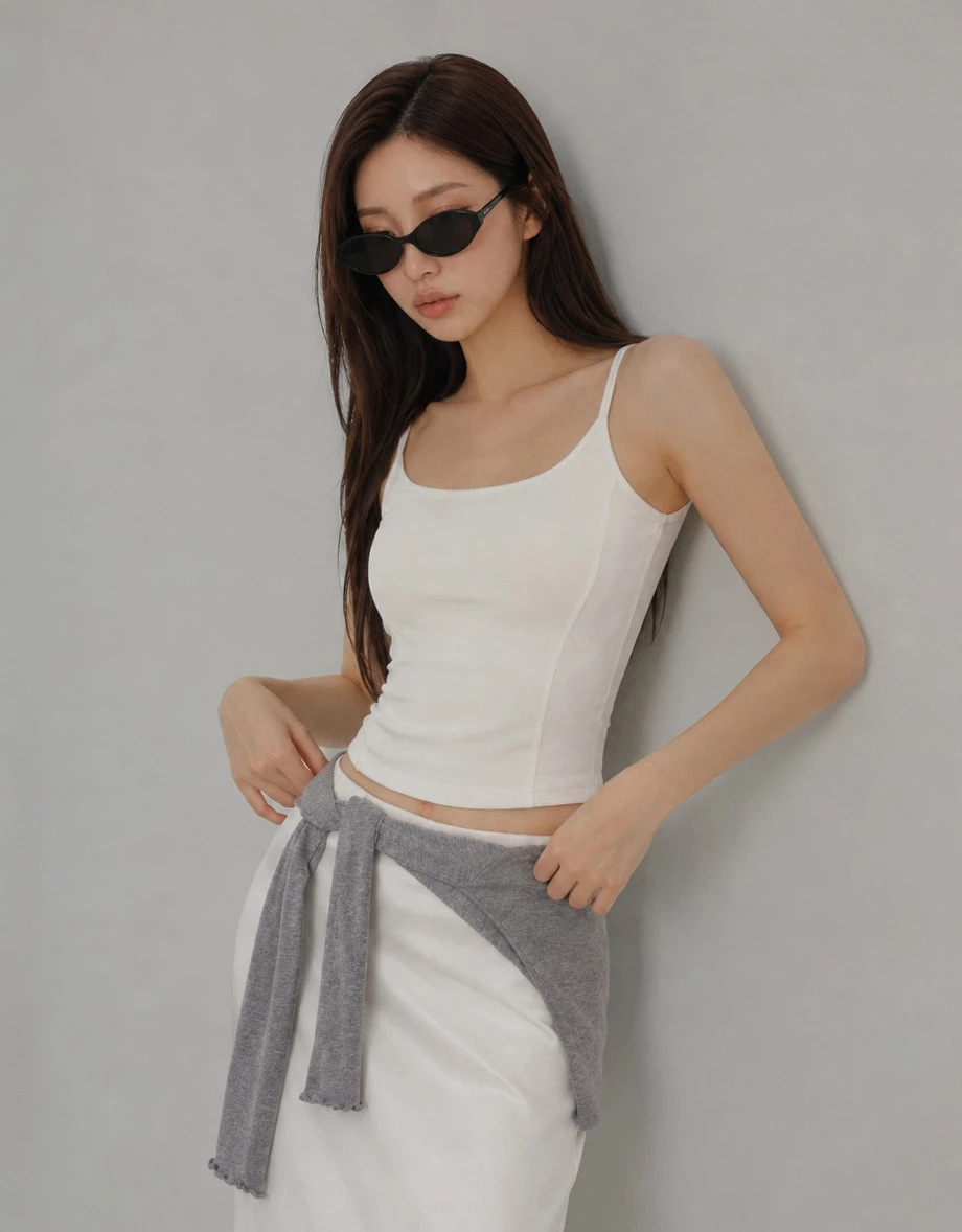 【CLEANFIT】Basic Crew Neck Curved Hem Fitted Padded Cami Bra Top 【CLEANFIT】Basic Crew Neck Curved Hem Fitted Padded Cami Bra Top