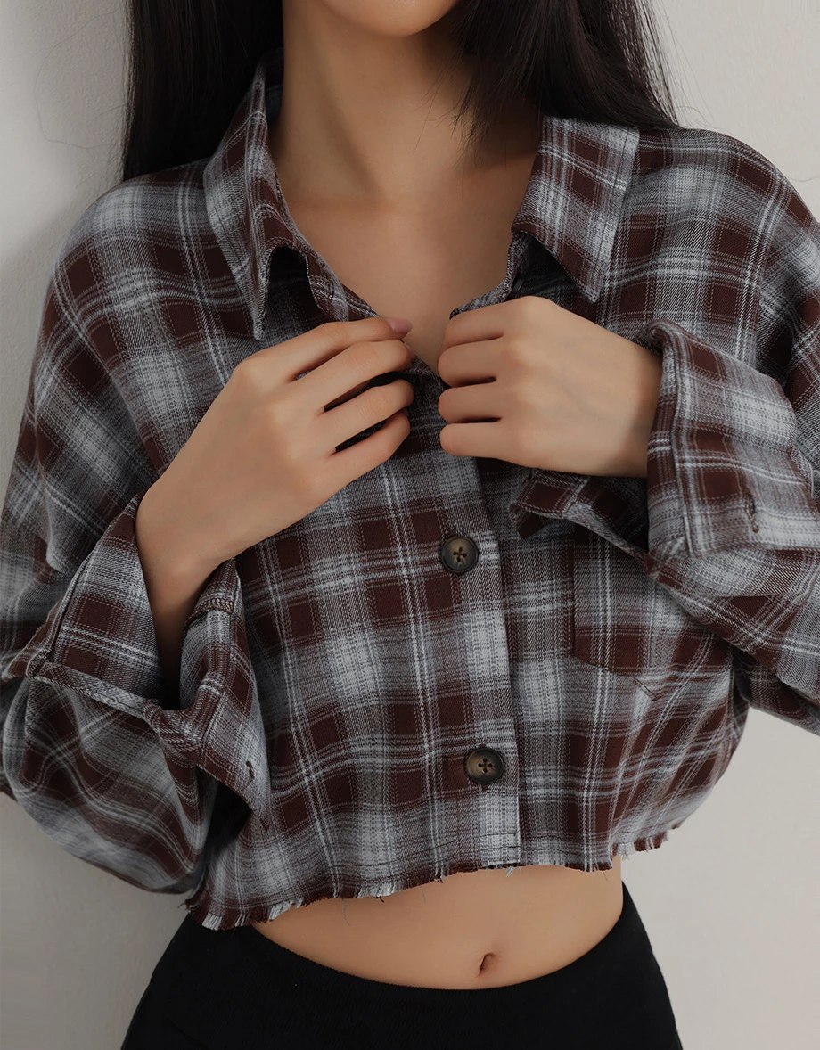 Vintage Plaid Raw Hem Button Up Shirt Blouse Vintage Plaid Raw Hem Button Up Shirt Blouse
