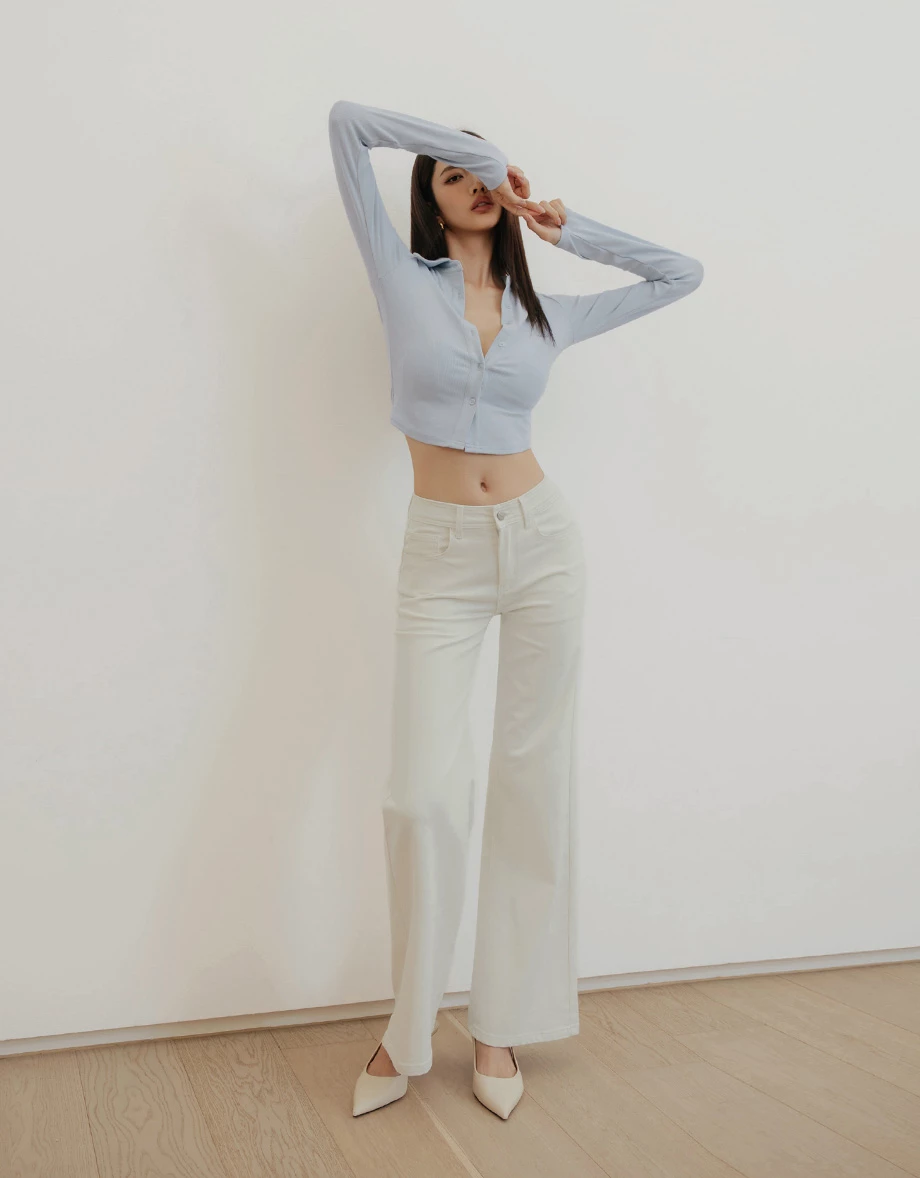 【IHUA Deisgn】Mid Waist Flared Wide Leg Pants with Pockets 【IHUA Deisgn】Mid Waist Flared Wide Leg Pants with Pockets