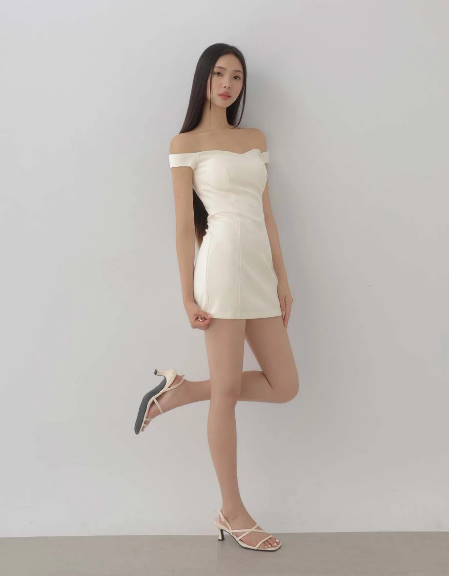 Off Shoulder V Waist Padded Bodycon Mini Dress Off Shoulder V Waist Padded Bodycon Mini Dress