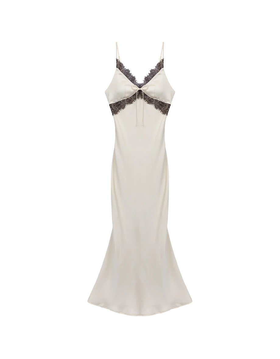 【IHUA Deisgn】V Neck Contrast Lace Trim Backless Padded Satin Maxi Dress 【IHUA Deisgn】V Neck Contrast Lace Trim Backless Padded Satin Maxi Dress