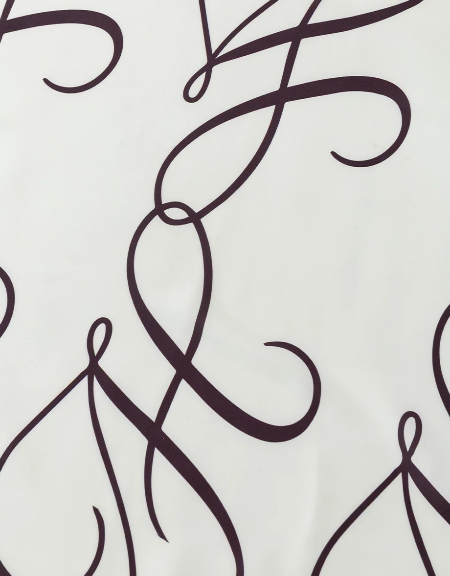 【IHUA Deisgn】Contrast Border Abstract Line Logo Silk Scarf 【IHUA Deisgn】Contrast Border Abstract Line Logo Silk Scarf