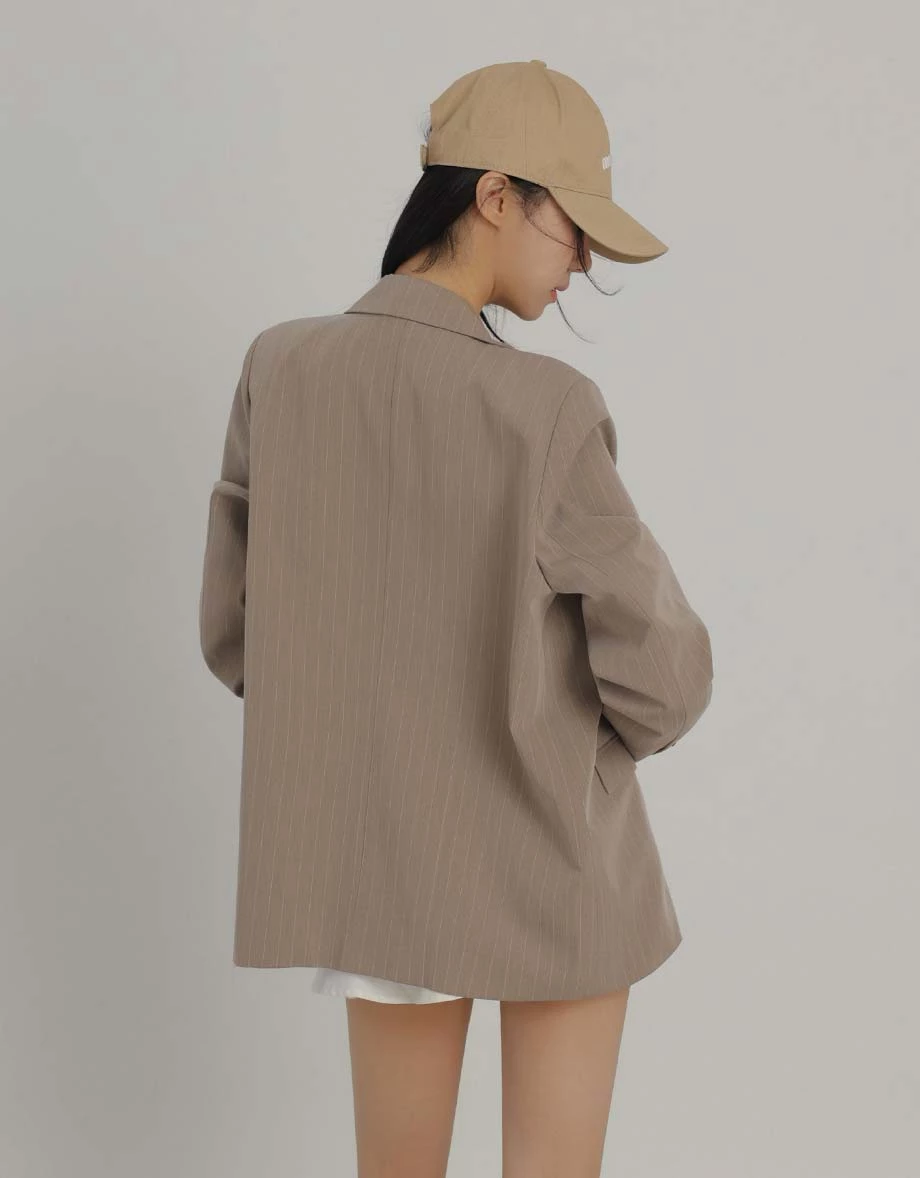 直條紋雙扣寬版西裝外套(附墊肩)