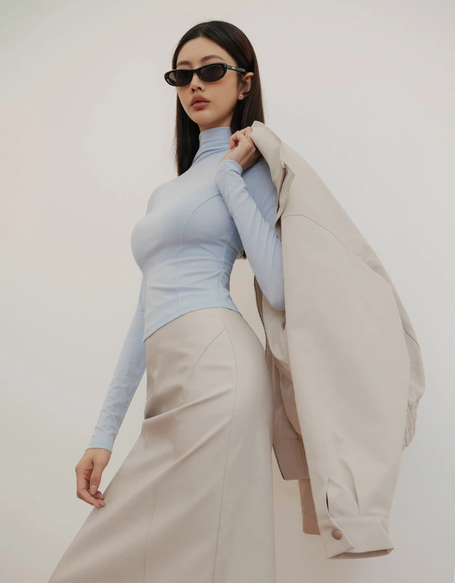 【IHUA Deisgn】Stand Collar Double Pocket Elastic Hem Zip Up Jacket (Twill / Faux Suede) 【IHUA Deisgn】Stand Collar Double Pocket Elastic Hem Zip Up Jacket (Twill / Faux Suede)