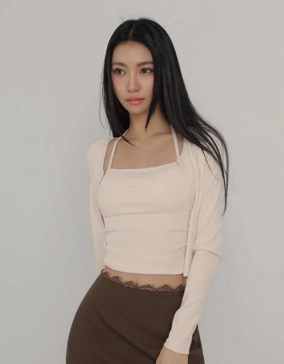 Button Front Long Sleeve Cardigan and Halter Neck Cami Bra Top Set Wear Button Front Long Sleeve Cardigan and Halter Neck Cami Bra Top Set Wear
