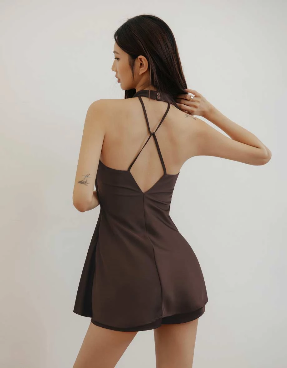 【IHUA Deisgn】Cowl Neck Halter Cross Back Padded Satin Cami Top and Matching Mini Short Set Wear 【IHUA Deisgn】Cowl Neck Halter Cross Back Padded Satin Cami Top and Matching Mini Short Set Wear