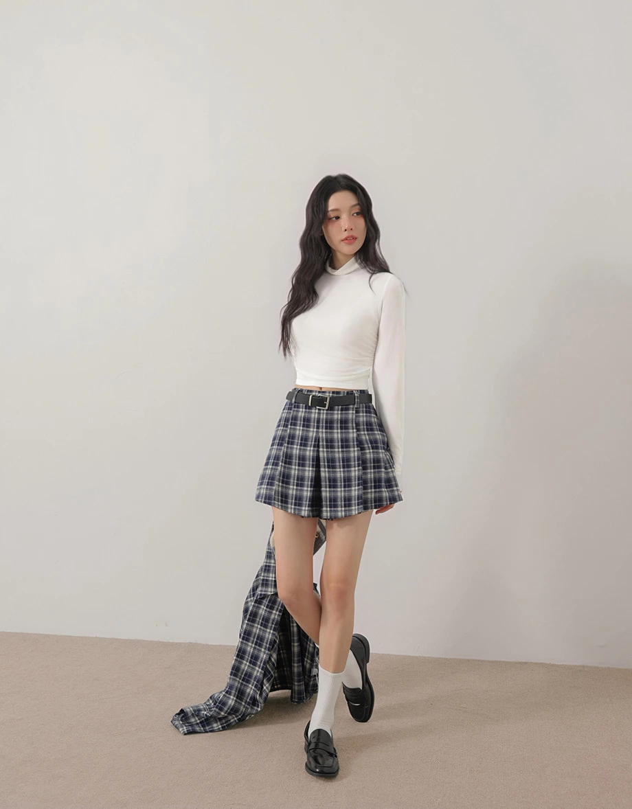 High Neck Side Ruched Fitted Long Sleeve Crop Top High Neck Side Ruched Fitted Long Sleeve Crop Top