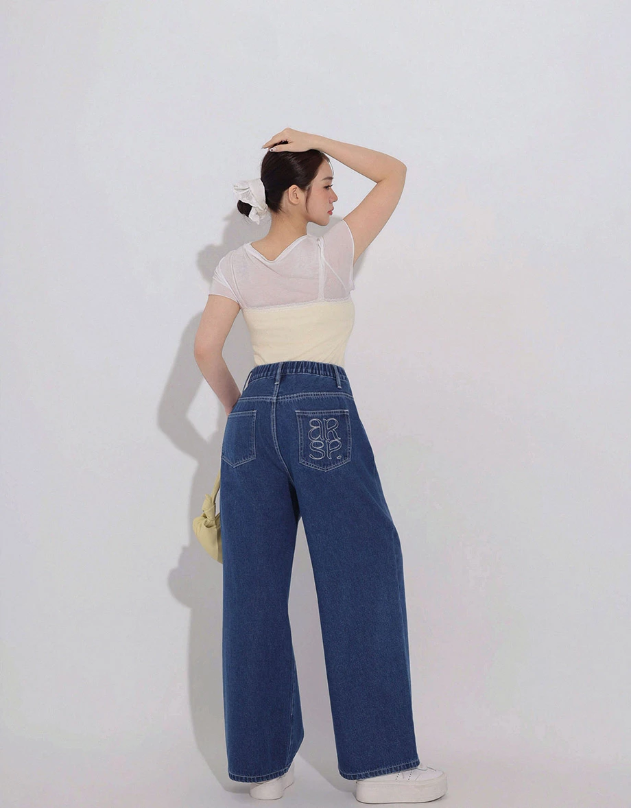 High Waist Wide Leg Jeans Denim Pants with Embroidered Logo Back Pocket High Waist Wide Leg Jeans Denim Pants with Embroidered Logo Back Pocket