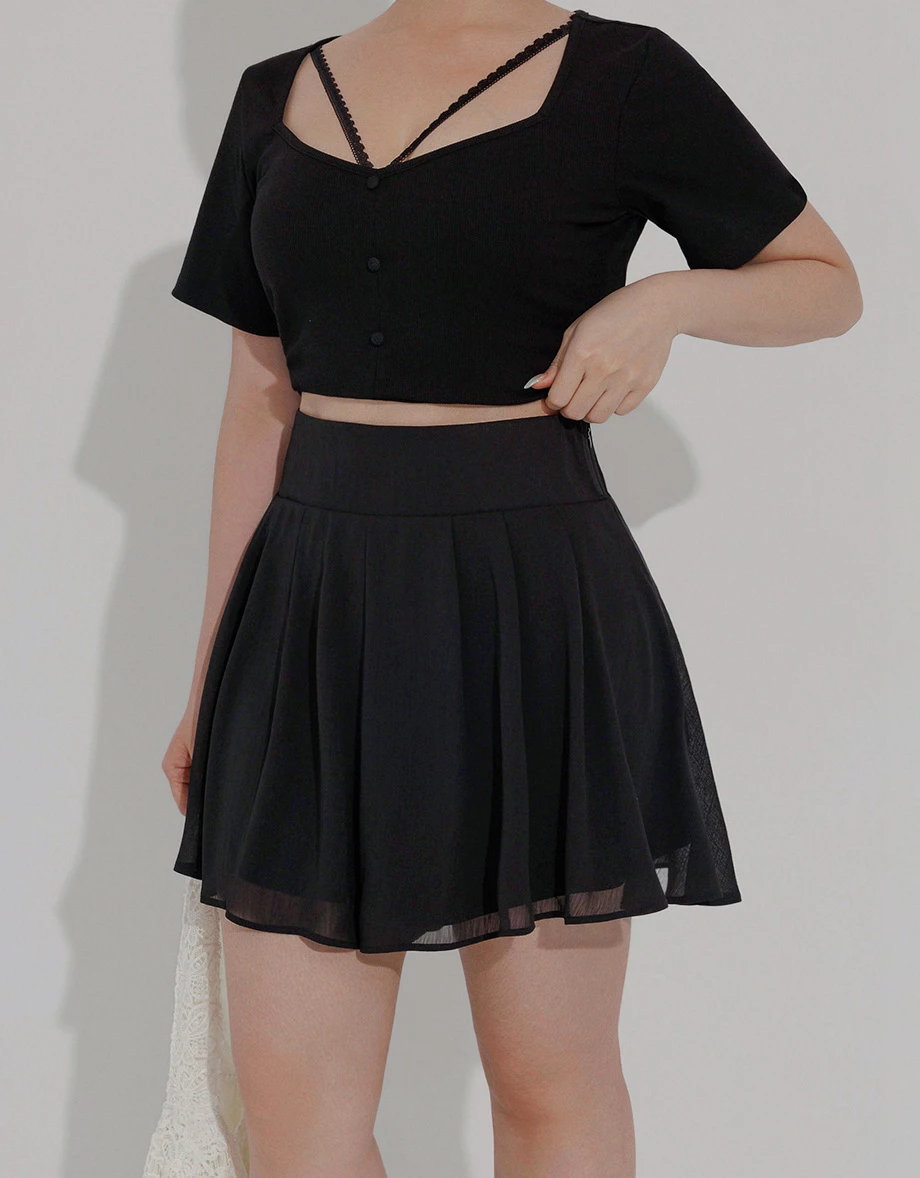 AIRY HOURGLASS Lace Up Corset Back Pleated Wide Leg Shorts