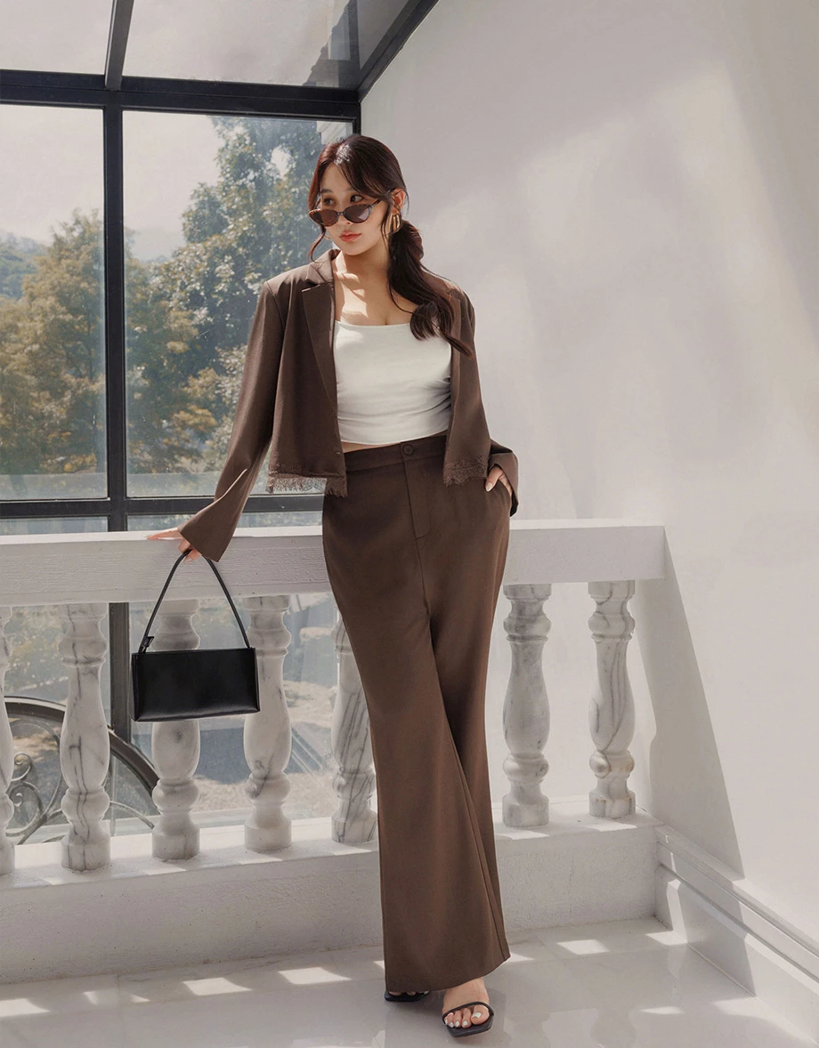 Collar Lapel Lace Hem Crop Long Sleeve Tailored Blazer (with Shoulder Pads)