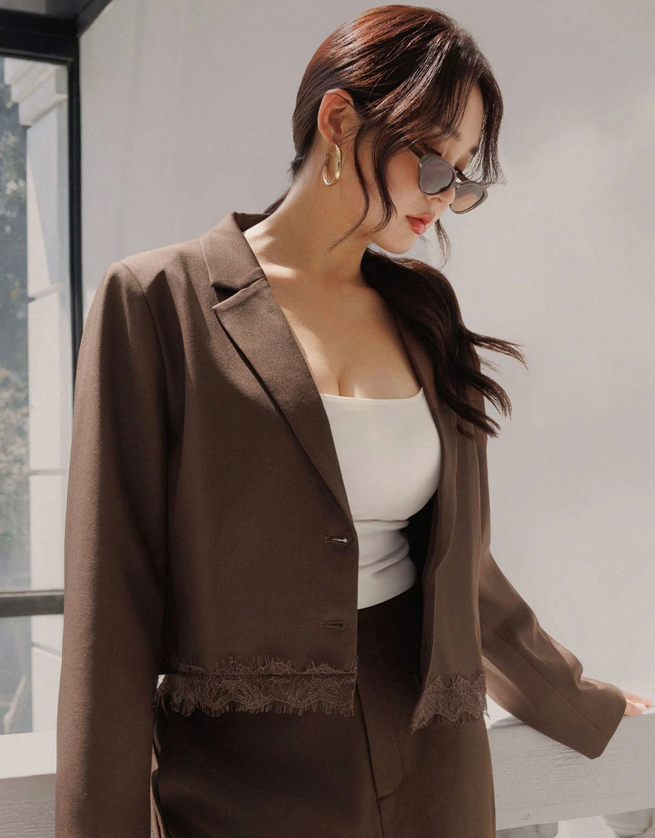 Collar Lapel Lace Hem Crop Long Sleeve Tailored Blazer (with Shoulder Pads) Collar Lapel Lace Hem Crop Long Sleeve Tailored Blazer (with Shoulder Pads)