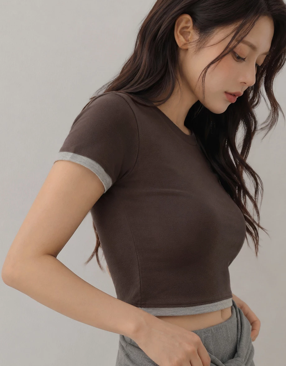 撞色層次拼接圓領短袖短版TEE