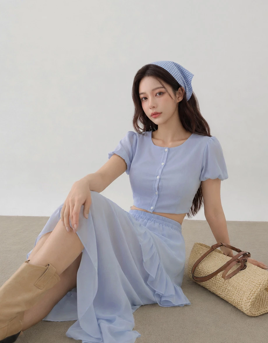 Round Neck Puff Sleeve Panelled Button Back Tie Crop Top Round Neck Puff Sleeve Panelled Button Back Tie Crop Top