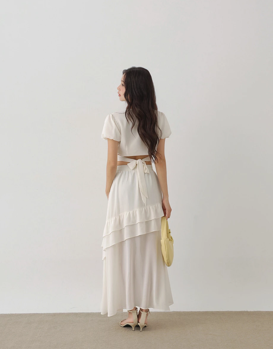 Round Neck Puff Sleeve Panelled Button Back Tie Crop Top Round Neck Puff Sleeve Panelled Button Back Tie Crop Top