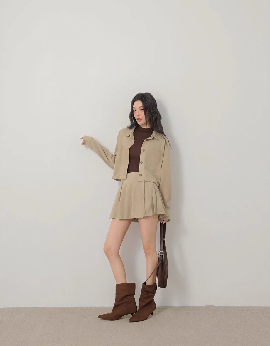 Collared Double Pocket Drawstring Hem Crop Shirt Blouse (Faux Leather / Faux Suede) Collared Double Pocket Drawstring Hem Crop Shirt Blouse (Faux Leather / Faux Suede)