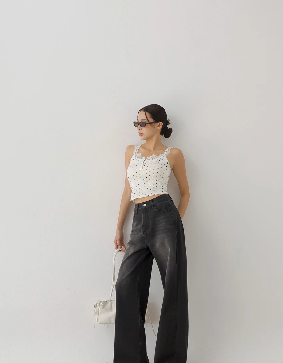 High Waist Wide Leg Jeans Denim Pants with Embroidered Logo Back Pocket High Waist Wide Leg Jeans Denim Pants with Embroidered Logo Back Pocket